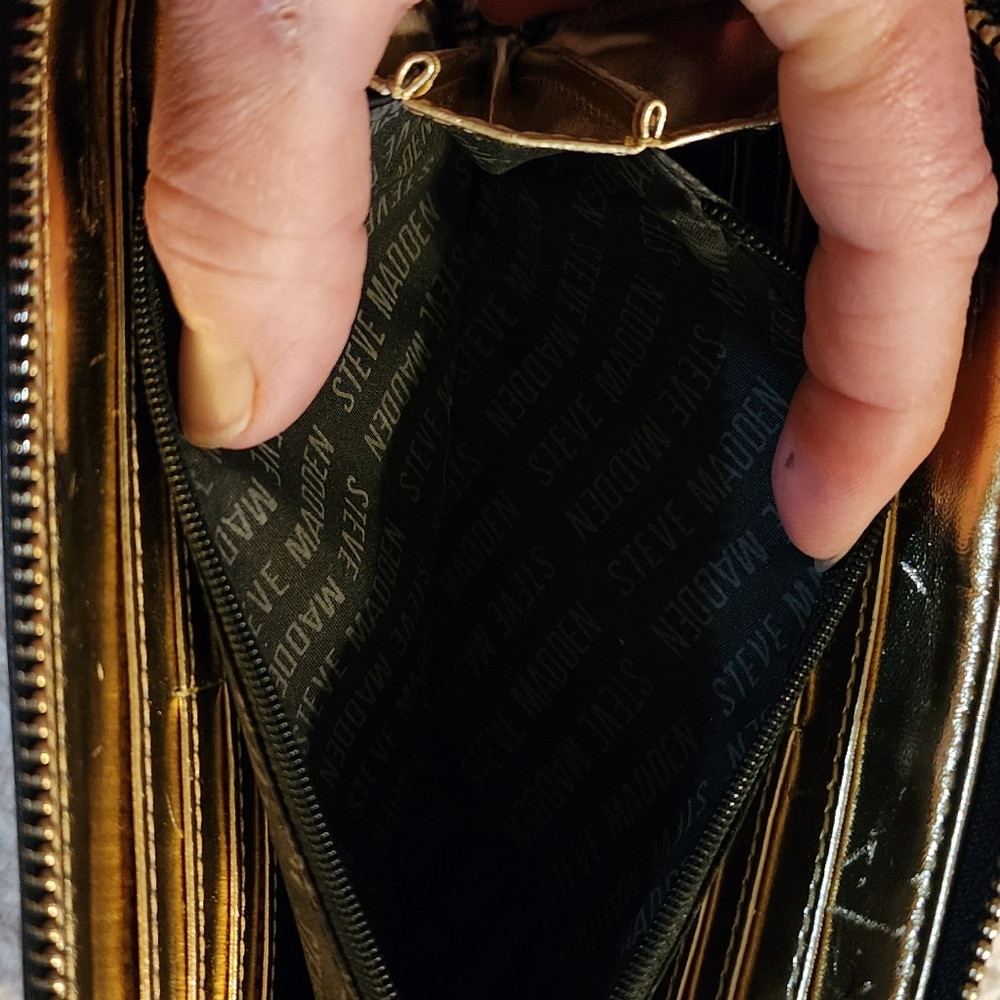 NWOT  STEVE MADDEN  WALLET - Picture 4 of 6